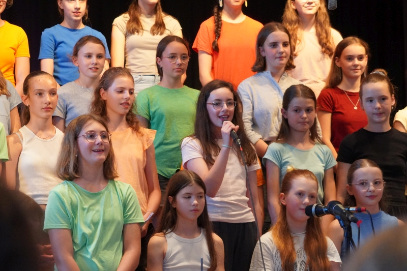 Unterstufenchor beim Sommerkonzert