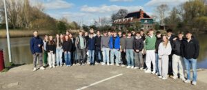 Schülerguppe in den Niederlanden