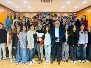 Gruppenbild an spanischer Schule in Ibi